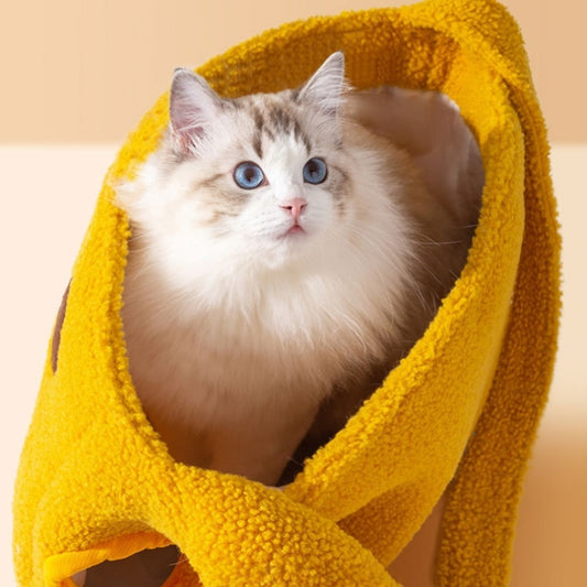 猫用バッグ　秋冬季対応　斜め掛け猫バッグ　外出用バッグ　小型犬　ショルダーバッグ　ペットバックパック　ペット用　頭を出せるタイプ　快適　通気性良い　厚手　洗える　かわいい　キリン　CWB-N019