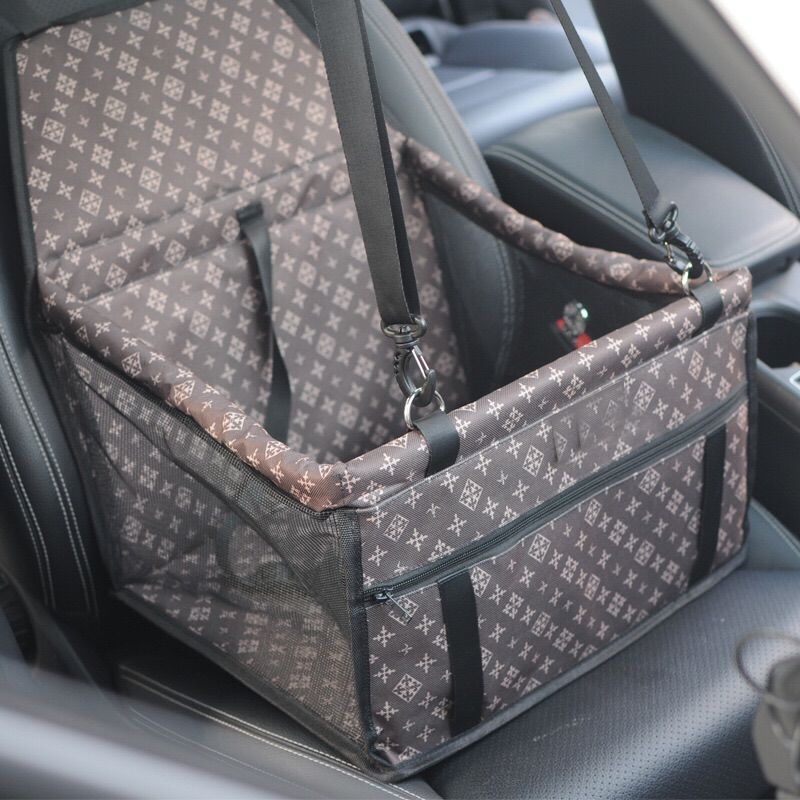 車載バッグ　出行用　ペット用旅行箱　折りたたみ式　ペット車載マット　ペット用　中小型犬　安全シート　快適　防水　通気性良い　耐摩耗　頑丈　安全　グレー　CZW-N008