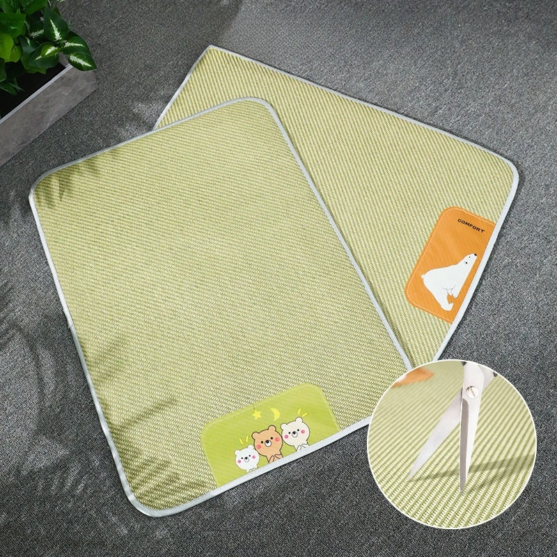 犬用涼感マット　寝用　ペット　四季に適した　ラタンマット　冷感マット　フロアマット　寝マット　夏　快適　摩耗に強い　大きい　防湿　柔らかい　グリーン　GW-N015